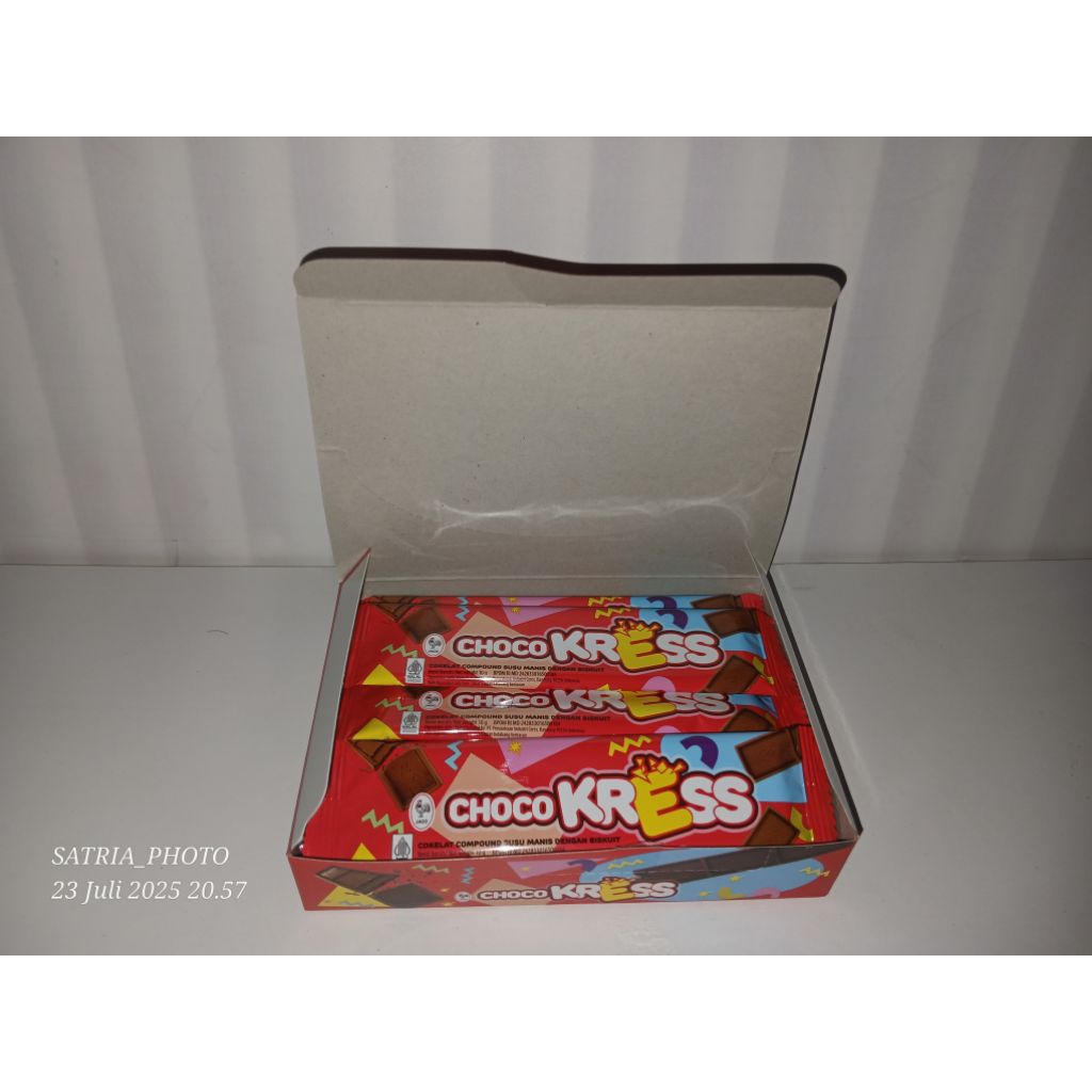 Choco Kress – Coklat Susu Renyah dengan Biskuit | 1 Dus Isi 12 + 1 Gratis | Cokelat Anak & Keluarga