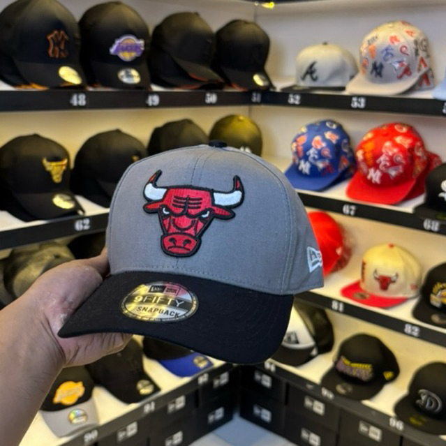 TOPI PRIA/TOPI BASEBALL BANTENG ABU HITAM