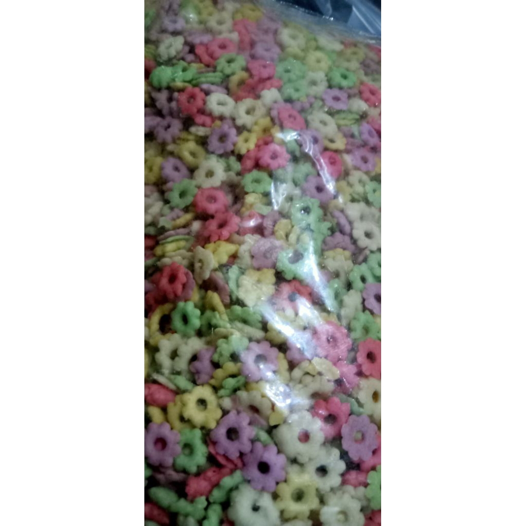 

SNACK RIBUT AJISAN SAKURA 500 GRAM