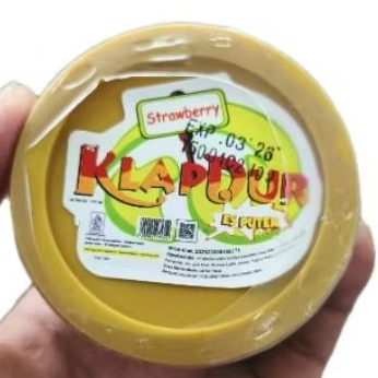 

ice cream klapdur strawberry ice cream kelapa durian 120ml