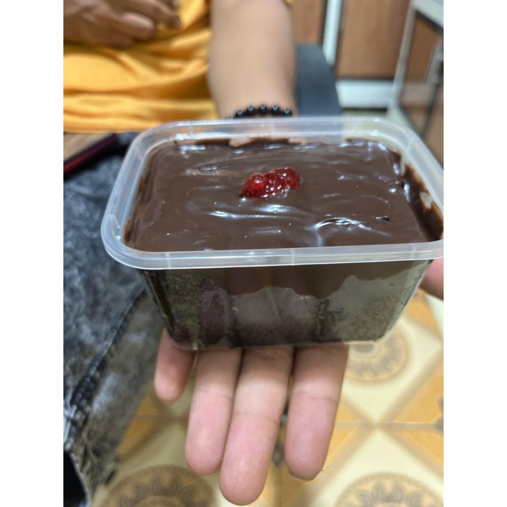 

BROWNIES FULL COKLAT REAL PREMIUM COKLAT 300ML