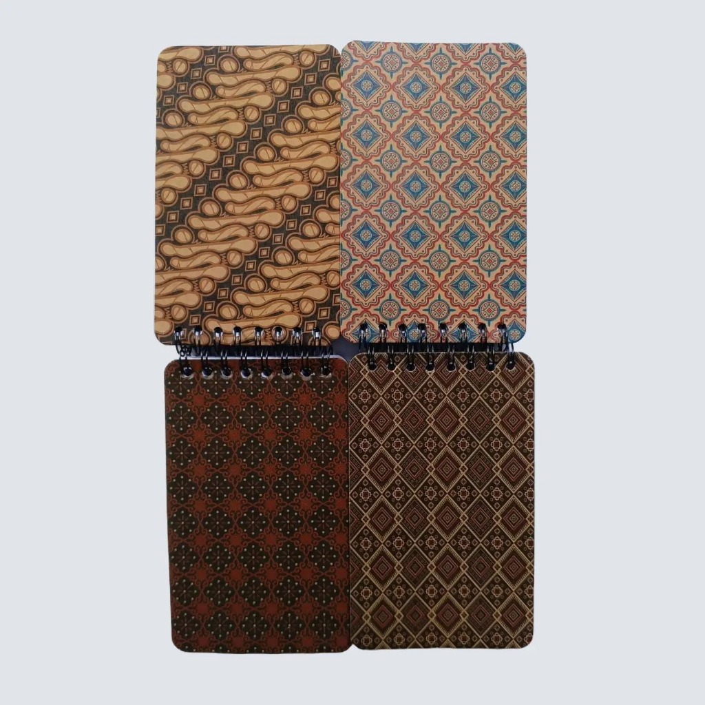 

Notebook Spiral 12 x 7.5 Motif Batik Kertas Polos 50 Lembar dengan Desain Unik dan Eksklusif