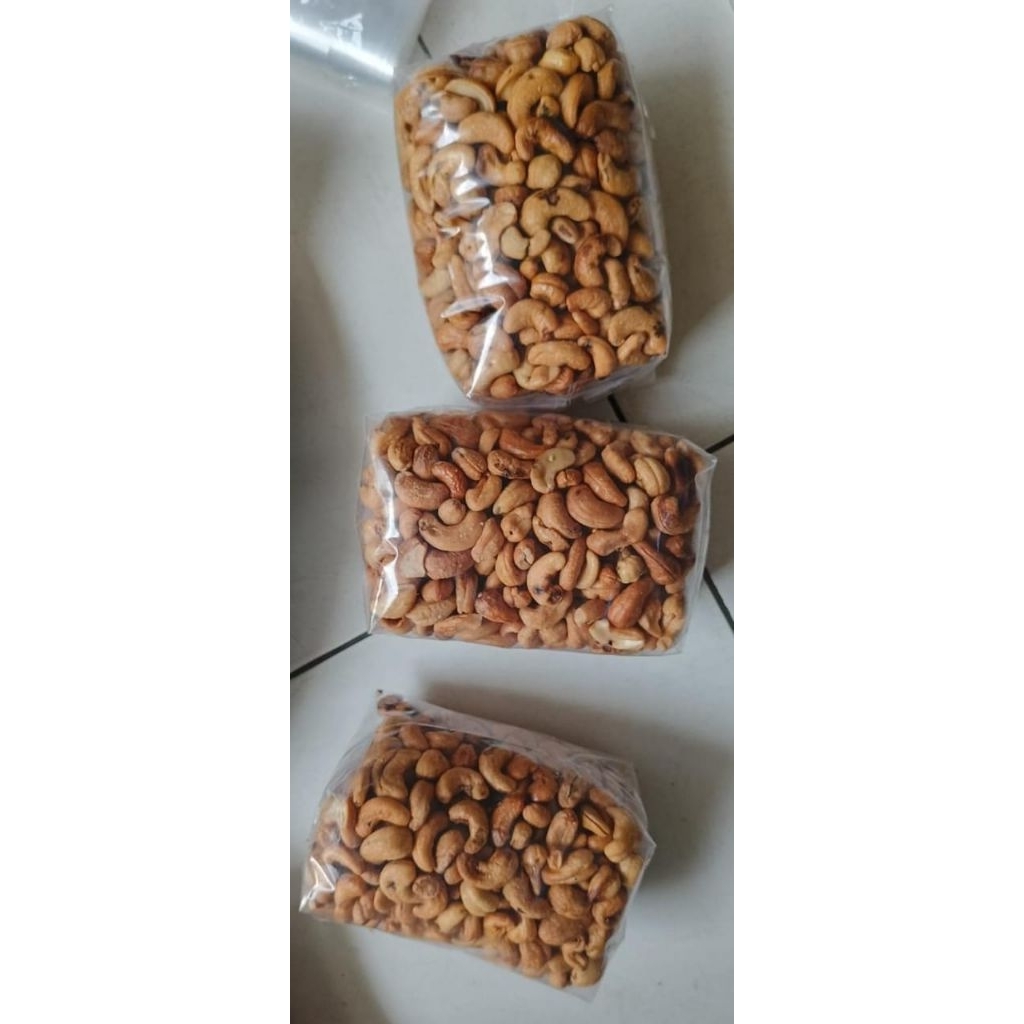 

KACANG MEDE GORENG 500 GRAM