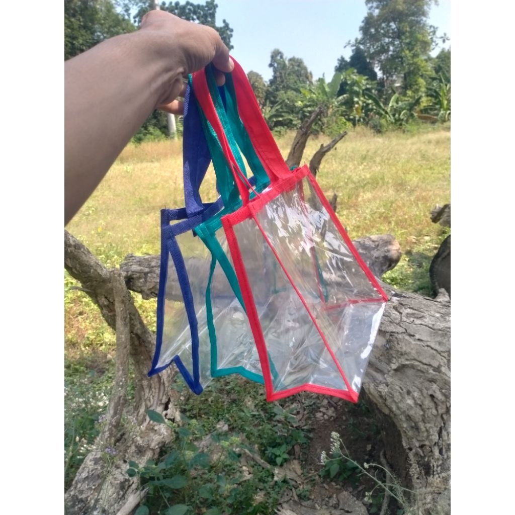 

Tas mika Transparan variasi list sponbond Tas ulang tahun Tas hampers