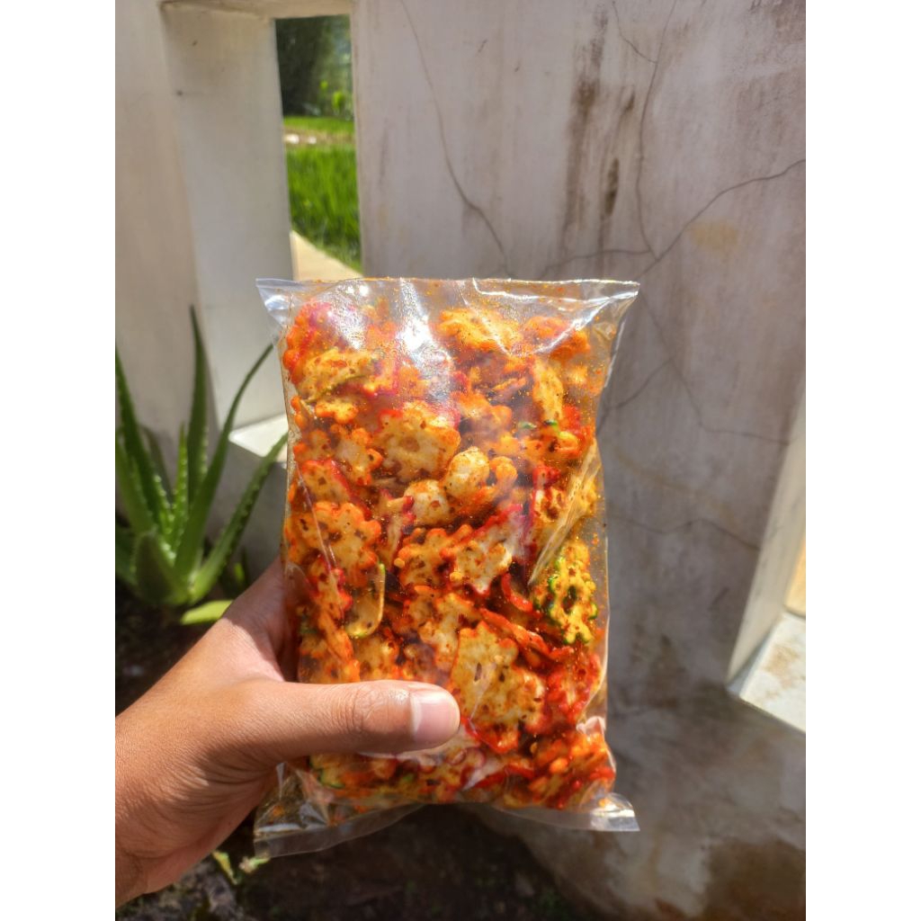 

KERUPUK SEBLAK BINTANG PEDAS 500gram