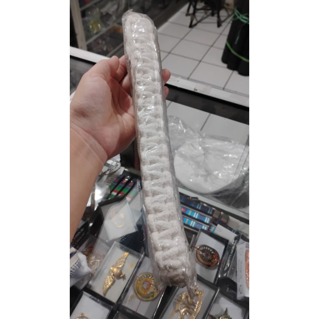 tali kur putih nilon