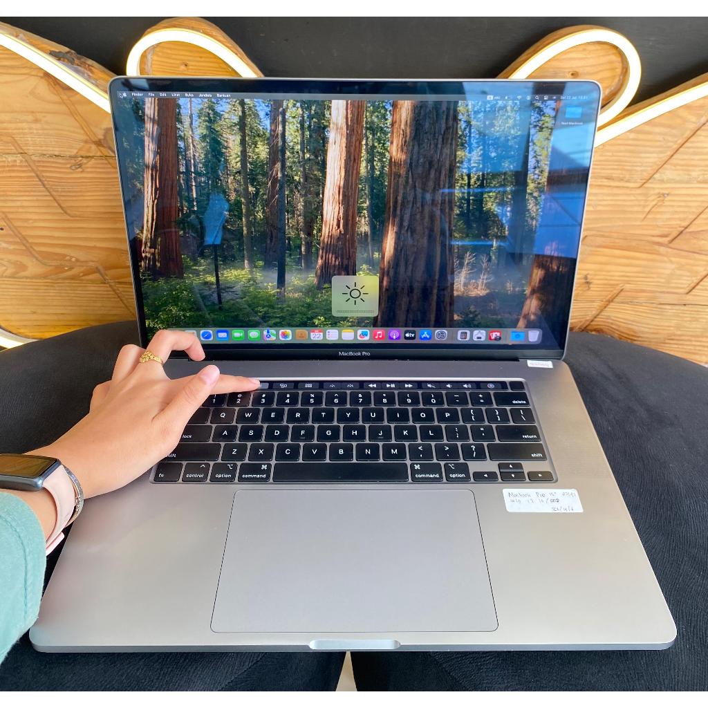 MacBook Pro A2141 2019 Retina Intel Core I7 Ram 16GB SSD 500GB Normal-Bergaransi