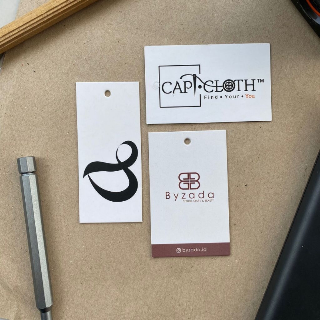 

Hang Tag Custom Rounded Tebal 700Gsm Free Design