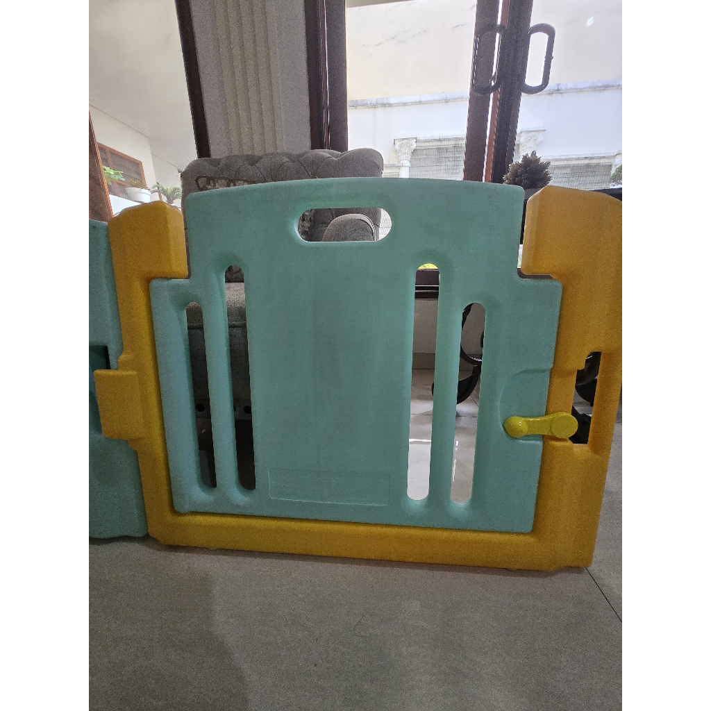 Preloved Pagar Pembatas Anak Bayi Bermain / Play Fence