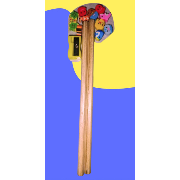 

paket mini alat tulis 2 pensil, 10 pcs penghapus karakter mini dan 1 rautan