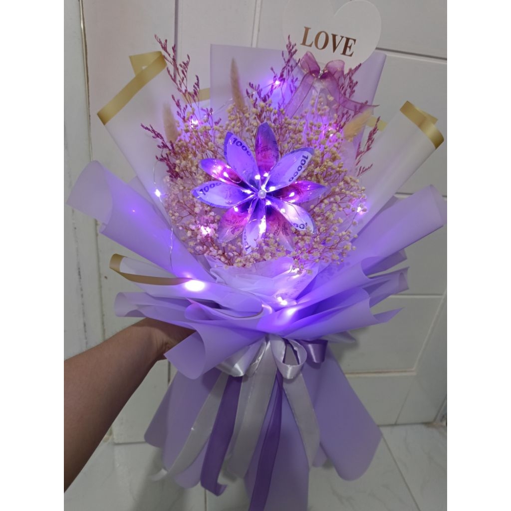 

BUKET UANG / BUKET MONEY / BUKET VALENTINE / BUKET ULTAH / KADO ULTAH / KADO VALENTINE / GIFT CEWE / KADO ANNIVERSARY / BUKET LAMPU / BUKET LED / BONEKA / KADO BATAM / KADO MURAH