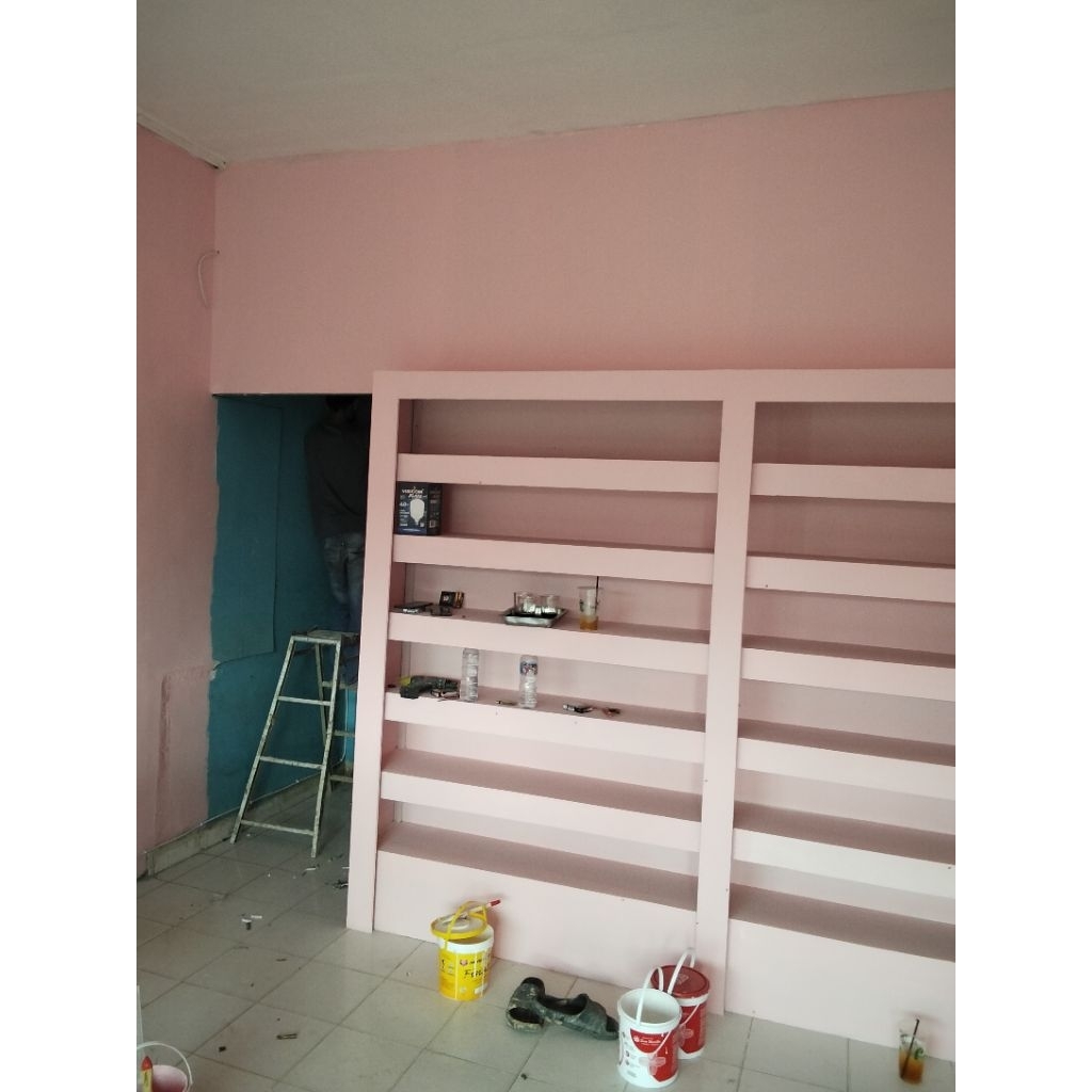 lis molding dinding pcv