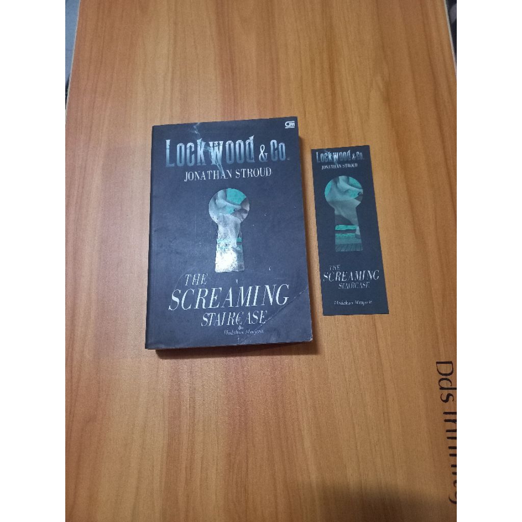 novel lock wood&co the screaming staircase