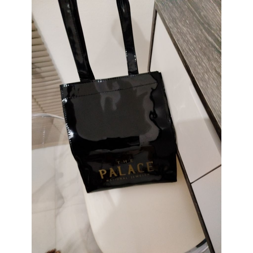 bag perhiasan the palace