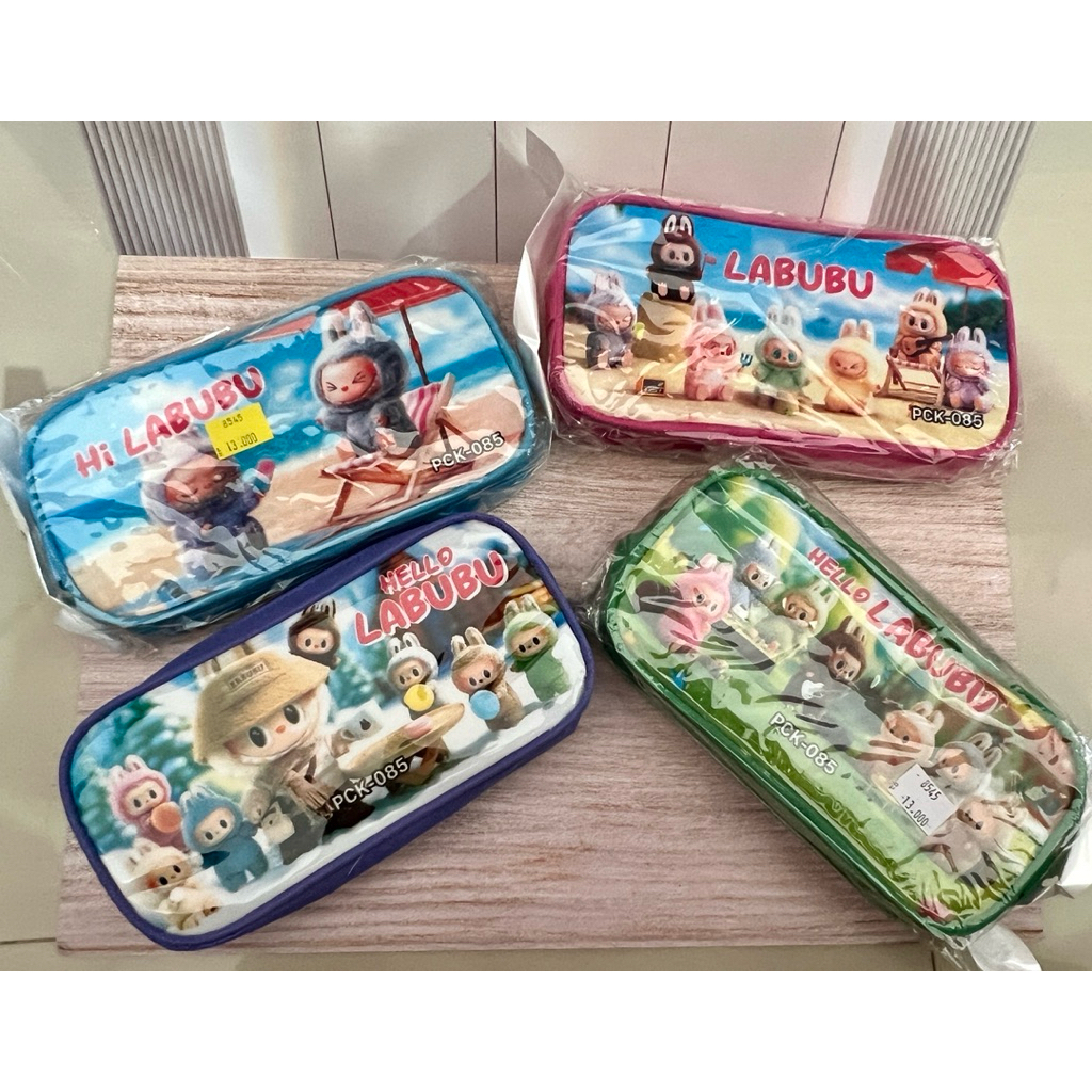 

Tempat pensil karakter Labubu