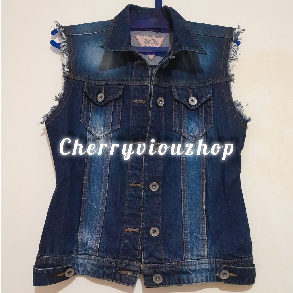 Rompi Denim/Jeans dewasa ori 3Second Preloved Size Small