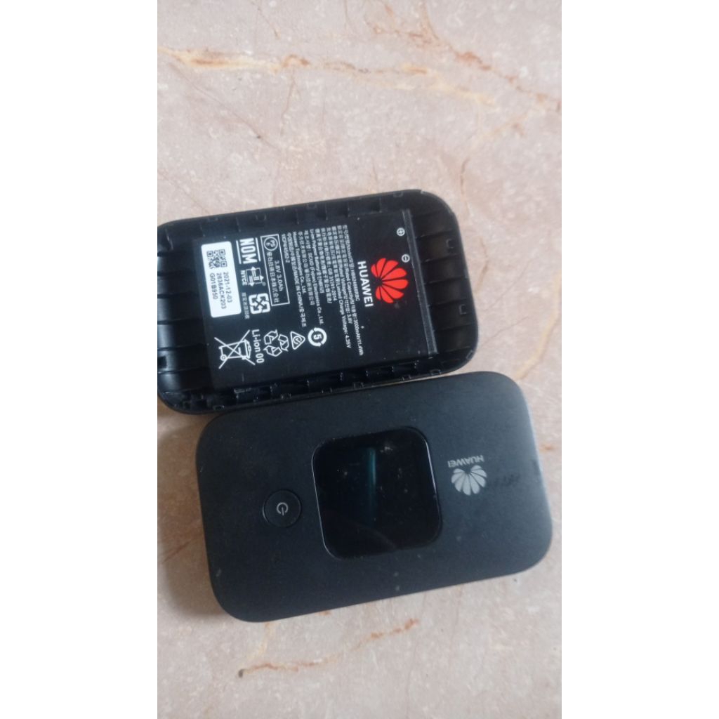 modem 4g unlock all operator HUAWEI e5577 max