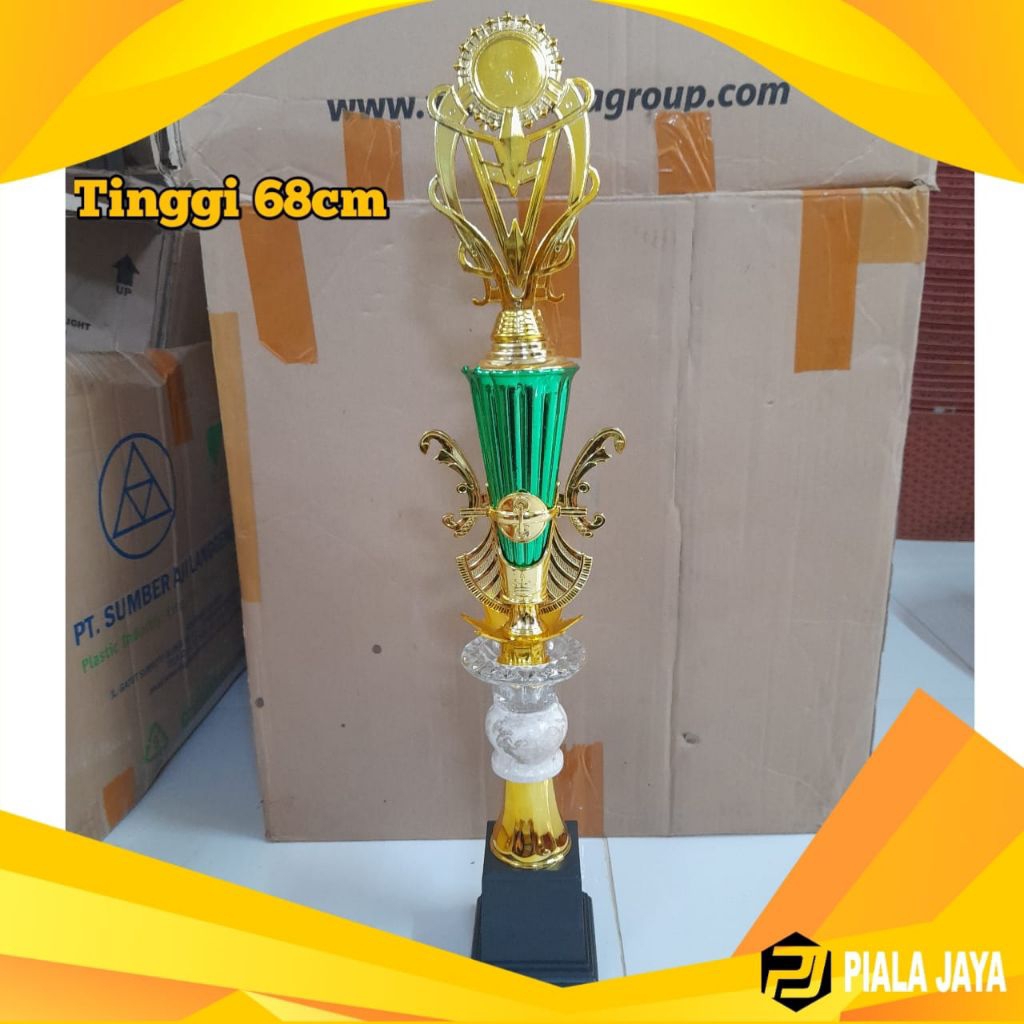 PIALA JUARA LOMBA CK IMPORT BESAR PIALA TINGGI KEJUARAAN