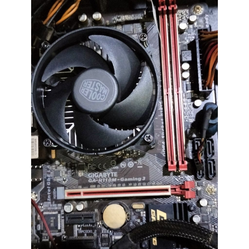 paket Mobo gaming h110. i3-7100 plus ram 8gb