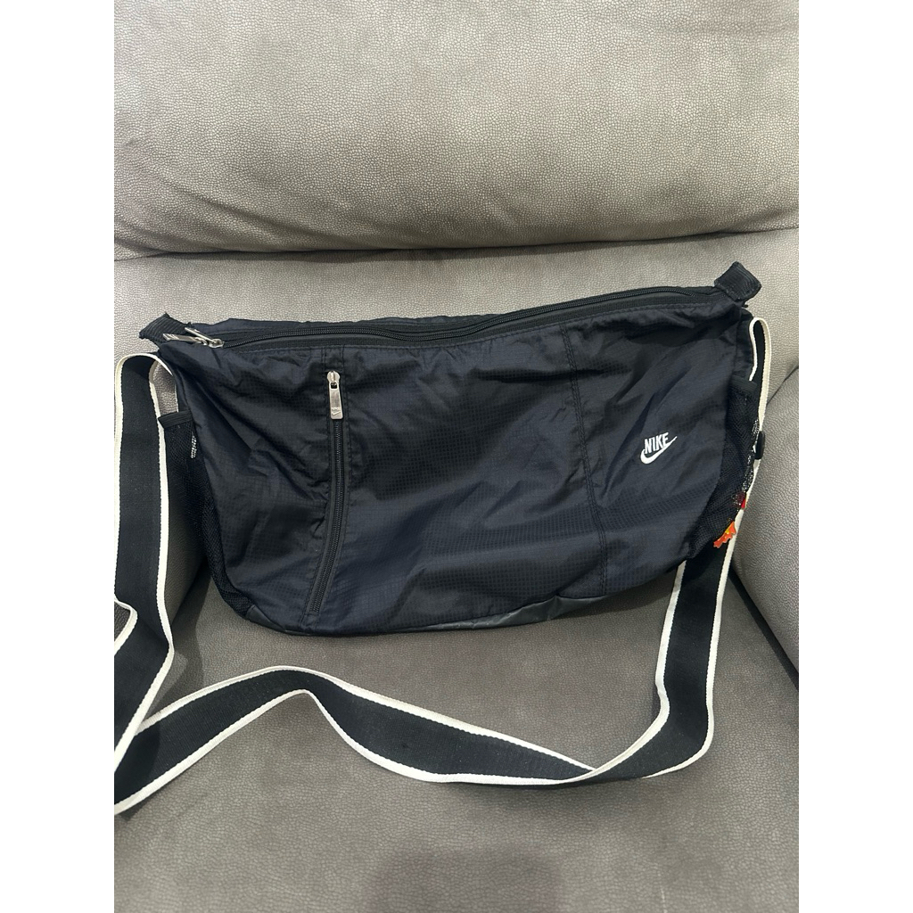 NIKE SLING BAG BLACK ORIGINAL PRELOVED