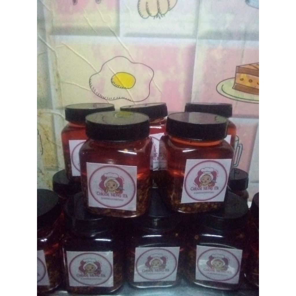 

CHILIOIL minyak cabe 200gr gurihhh mantap