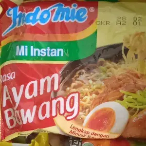 

Mie ayam bawang