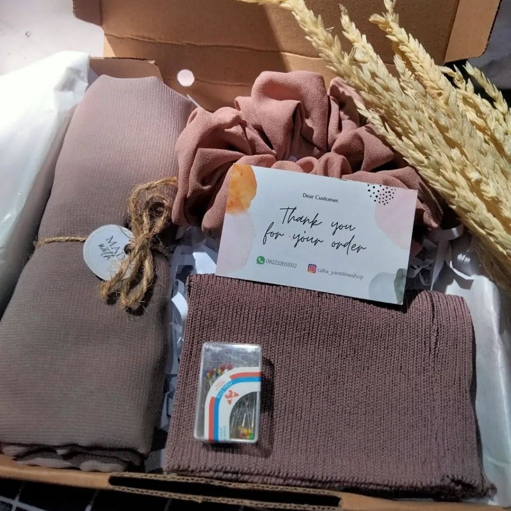 

HAMPRES HIJAB PAHASMINA BY BUYAFLORIST | KADO MURAH