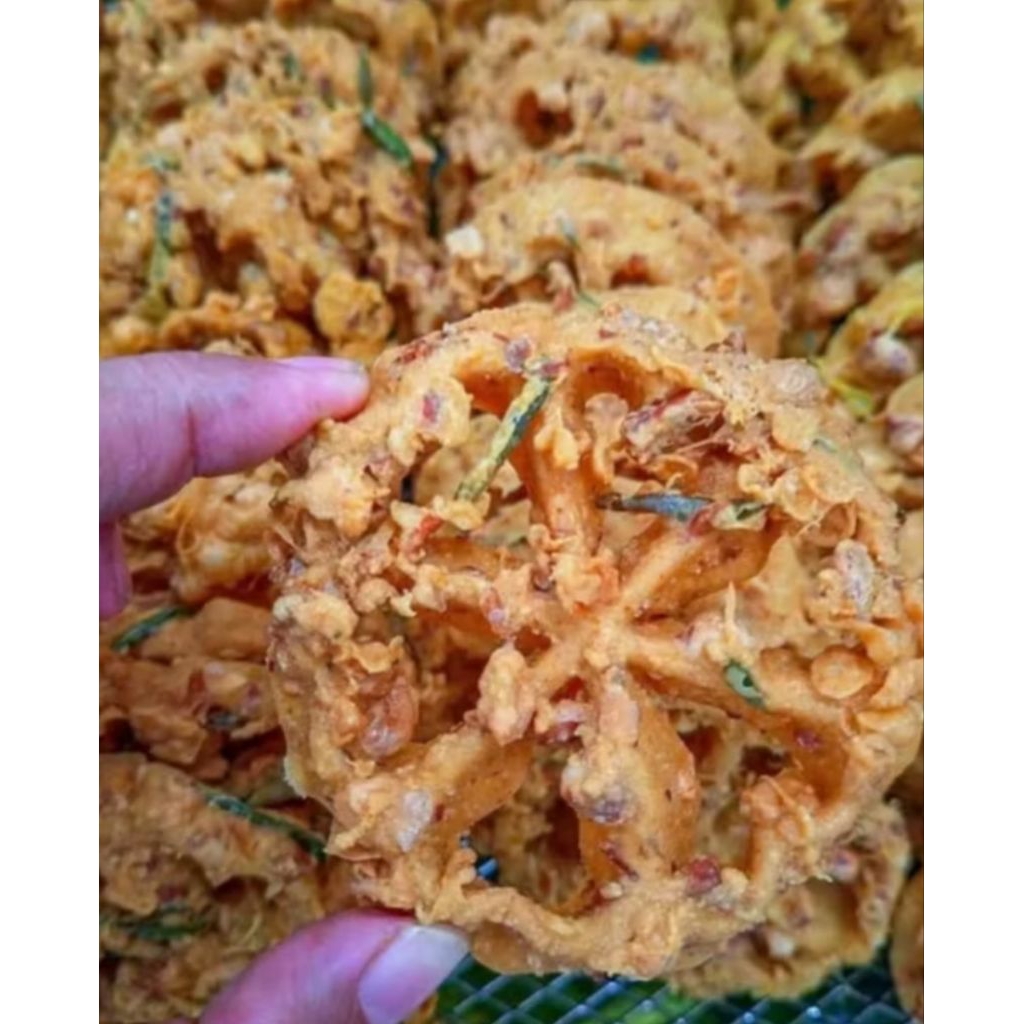 

Peyek Oyot Peyek Kembang Renyah Kriuk Ukuran 250gram