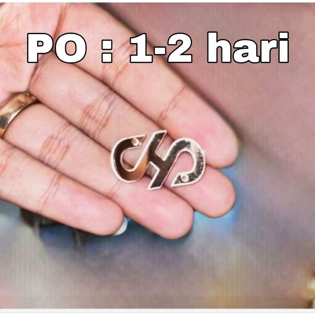 

Custom Cutting Huruf Inisial Logo Label Hijab Akrilik Custom Jilbab Mukena Gamis Akrilik