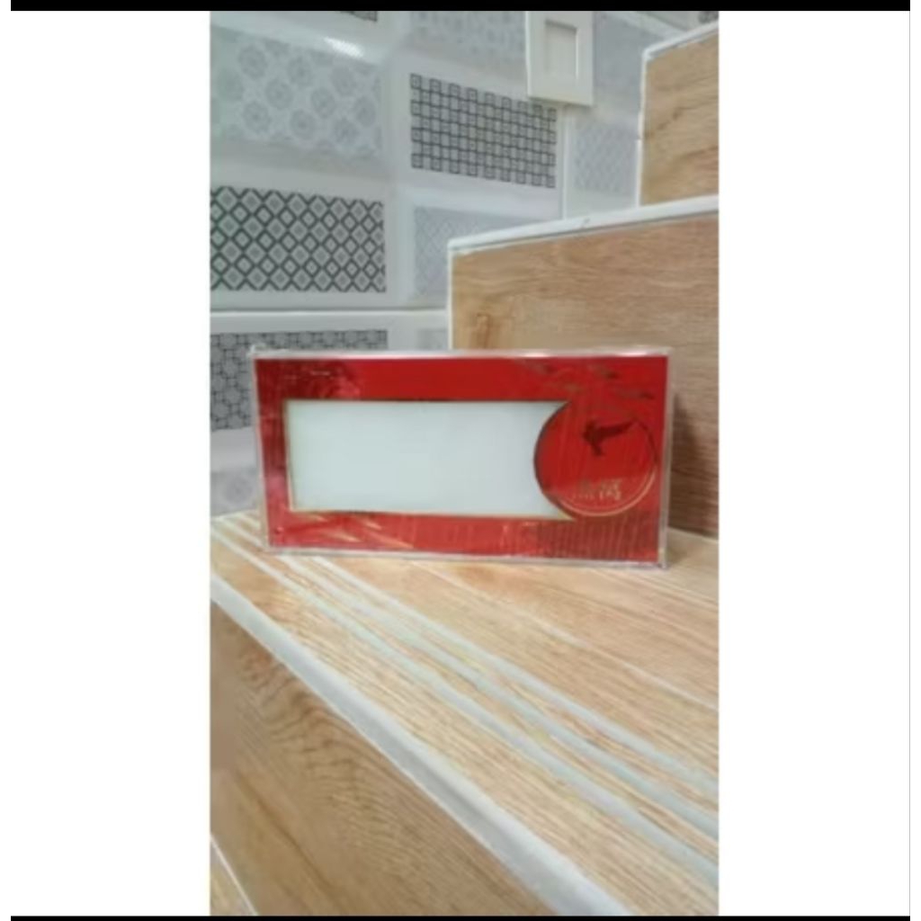 

kotak frame 1 baris list merah 50gr-100gr