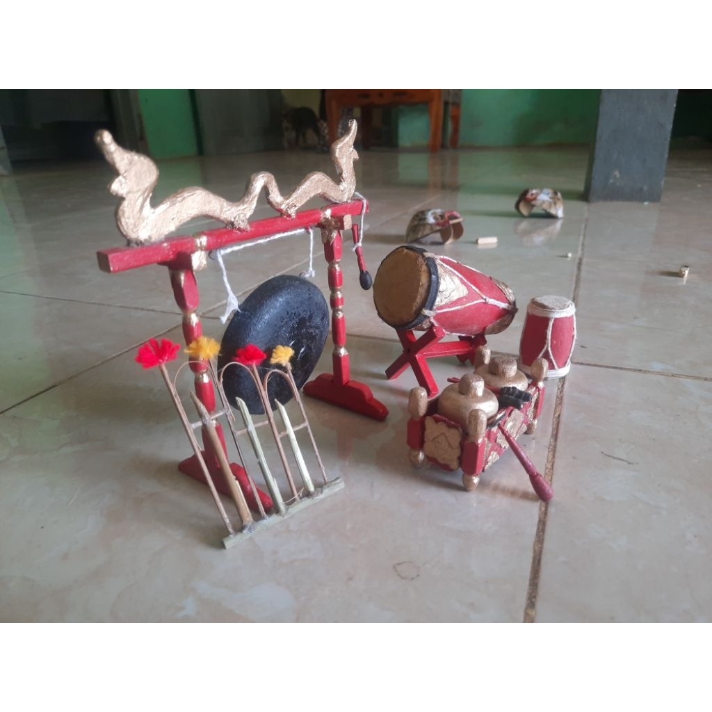 miniatur alat musik reog