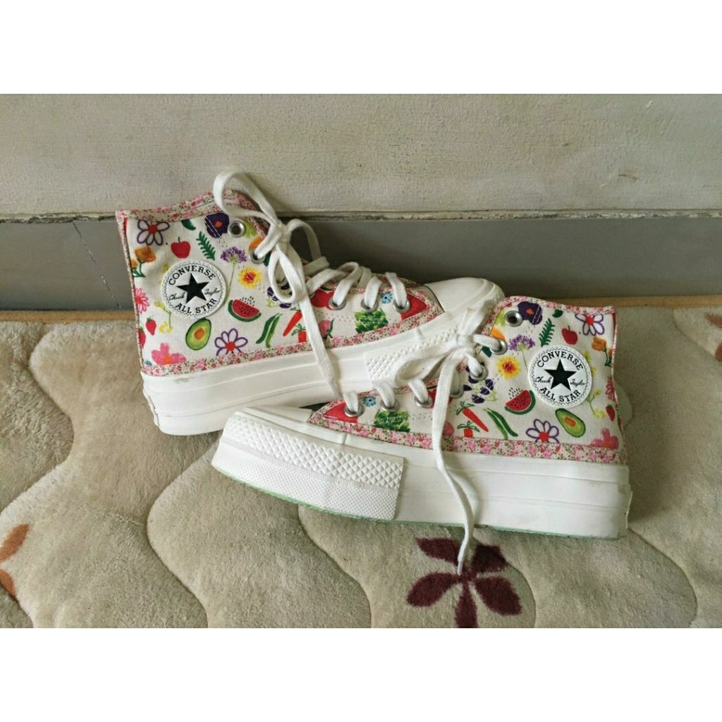 Converse Chuck Taylor All Star Lift Platform FestivalSmoothie Fruit Floral Florals