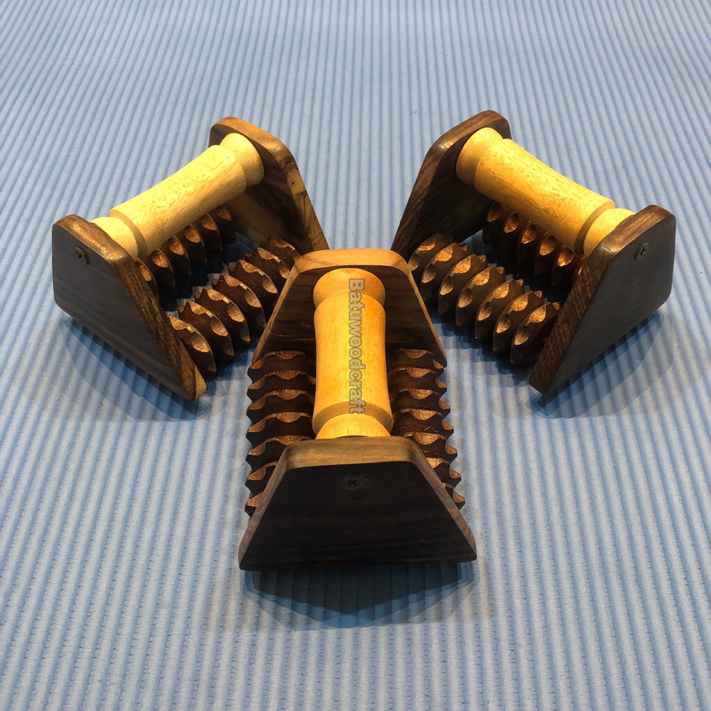 Alat Pijat Refleksi Terapi Pijat Kayu Segitiga Roll