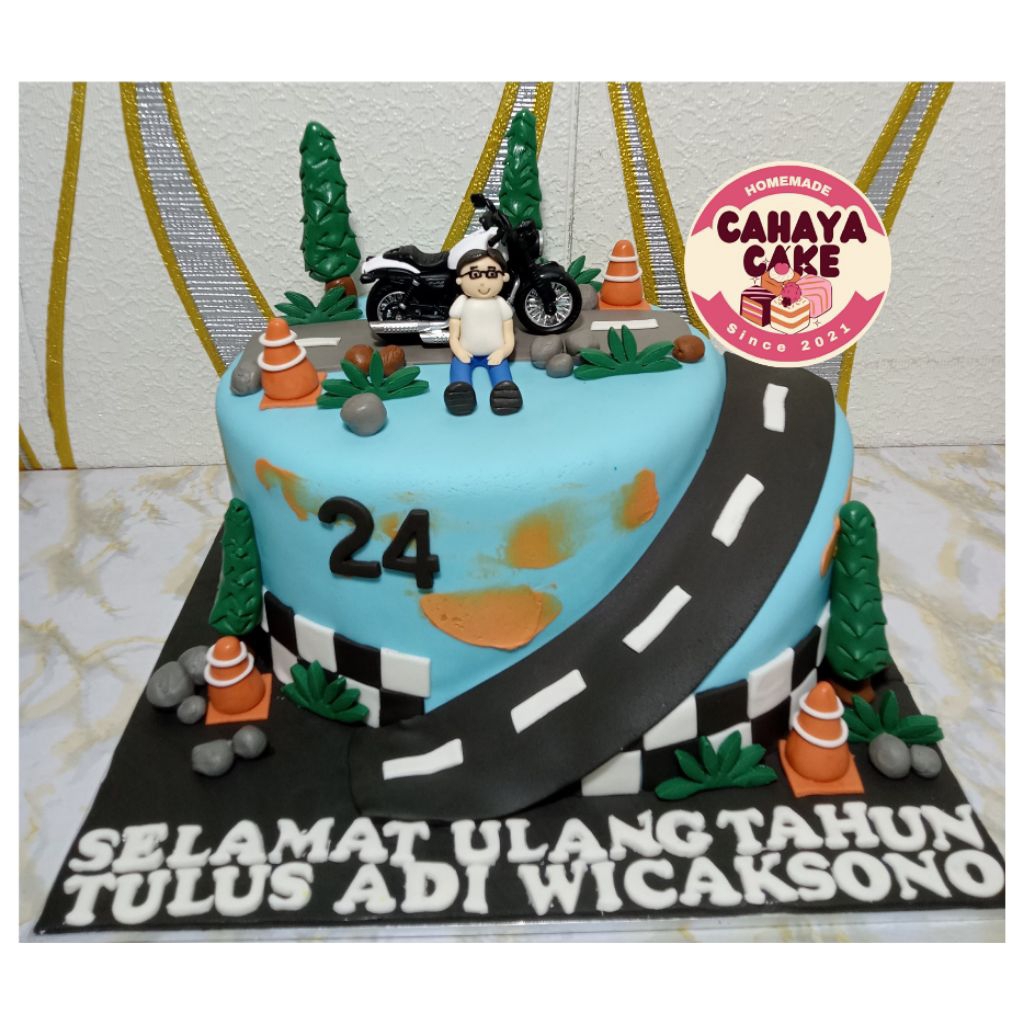 

Kue Ulang Tahun Motor / Motorcycle Cake Custom/ Kue Ultah Anak Laki Laki