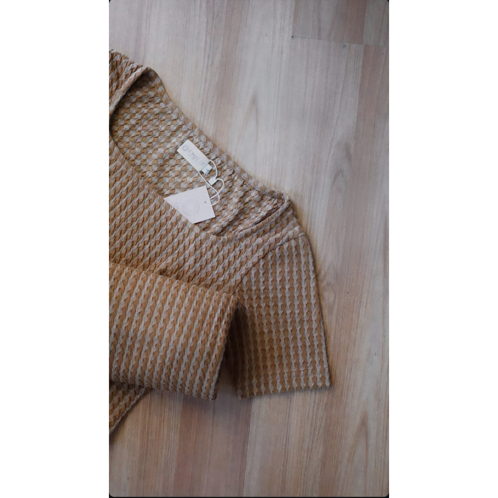 PRELOVED SET BAJU EMILIE BELOVED