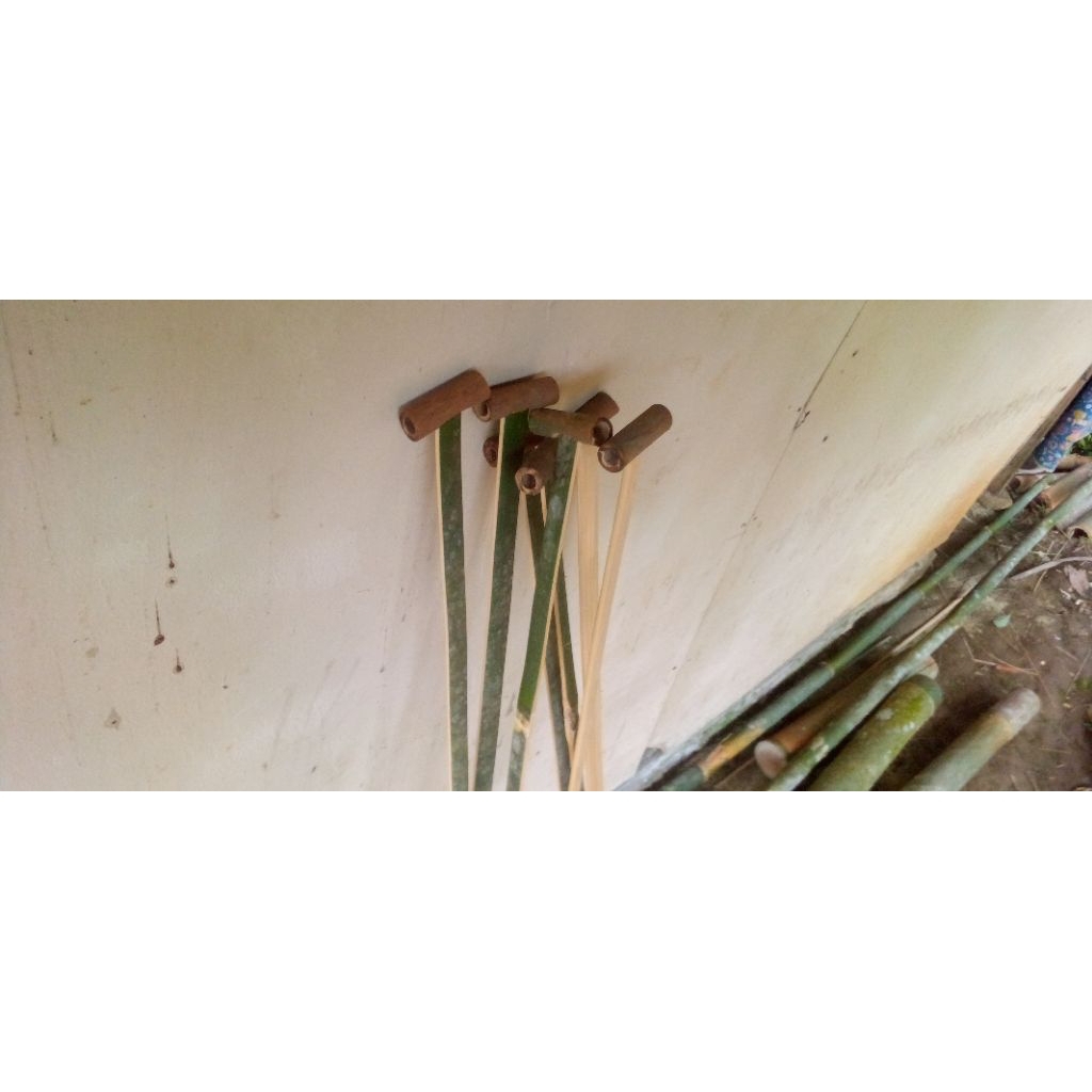 Senderan layangan gapangan/Pegon,bambu senderan layanagan gapangan  100 cm