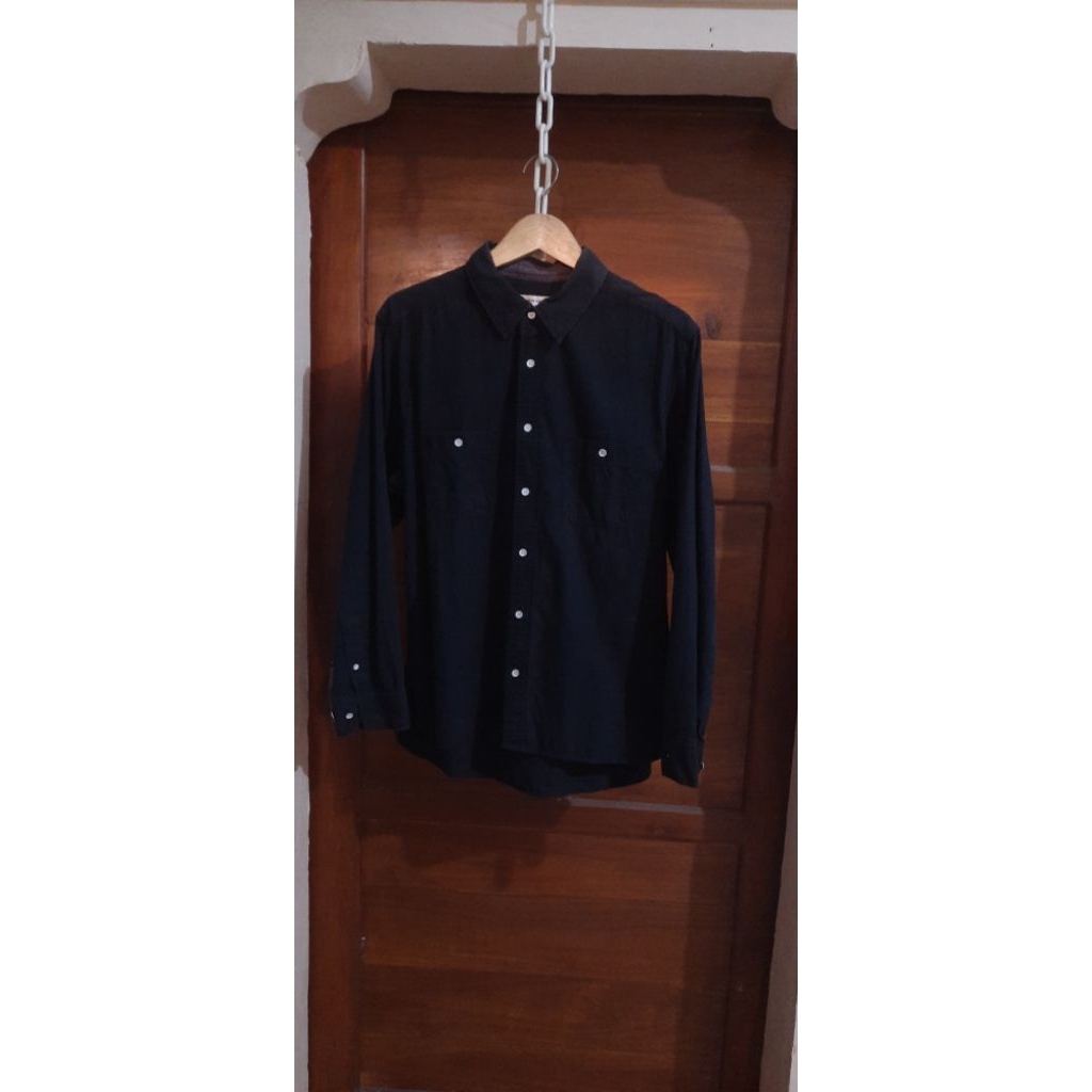 Kemeja Madison Walker