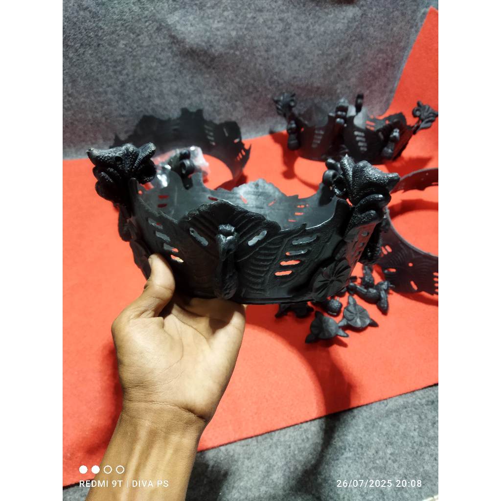 1 SET MAHKOTA SANGKAR PERKUTUT MAYANGKARA MAHKOTA KANDANG PERKUTUT DERKUKU MOTIF MERAK