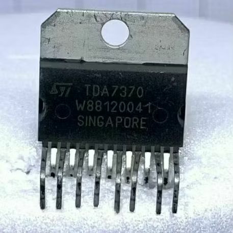 ic TDA 7370 TDA 7370 ic Body Besar