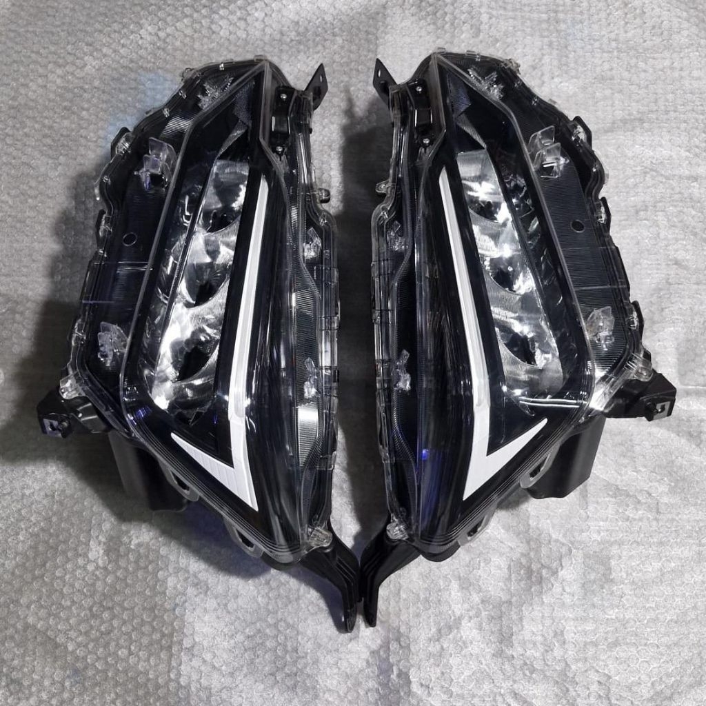 headlamp lampu depan Toyota Agya 2024