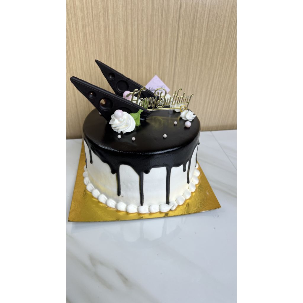 

BLACKFOREST CHOCOLATE LAVA UK 15