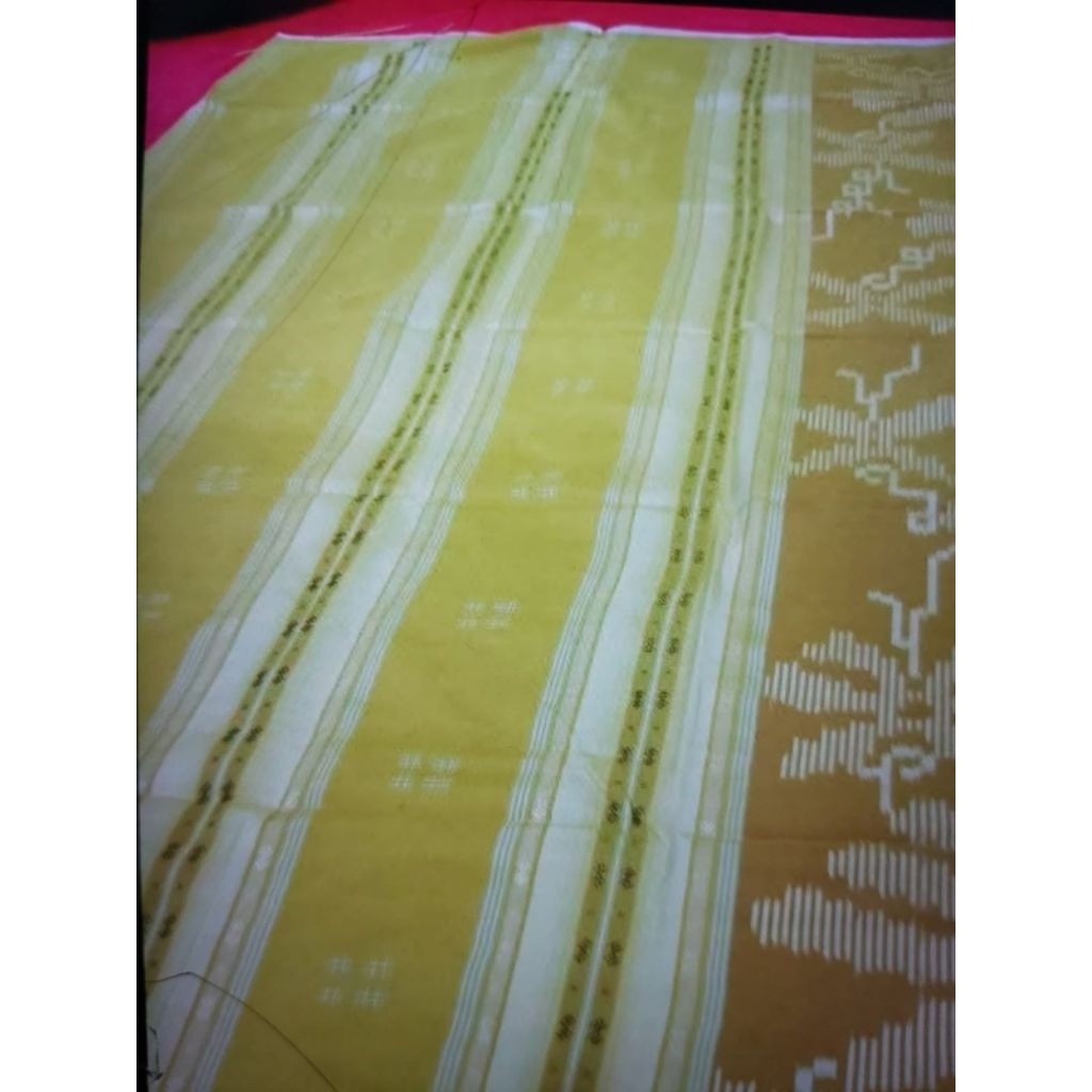 Sarung BHS second type GDI Fullsutra Warna Kuning Bosok seperti warna Nanas