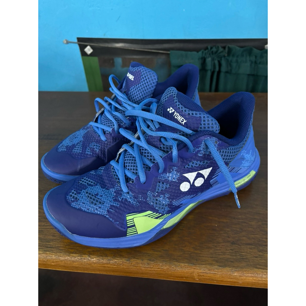 Sepatu Yonex Eclipsion Z3