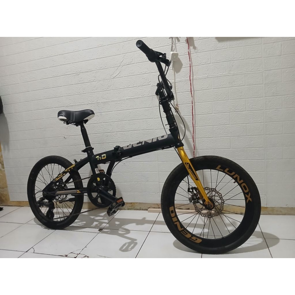 Sepeda lipat  genio lunox