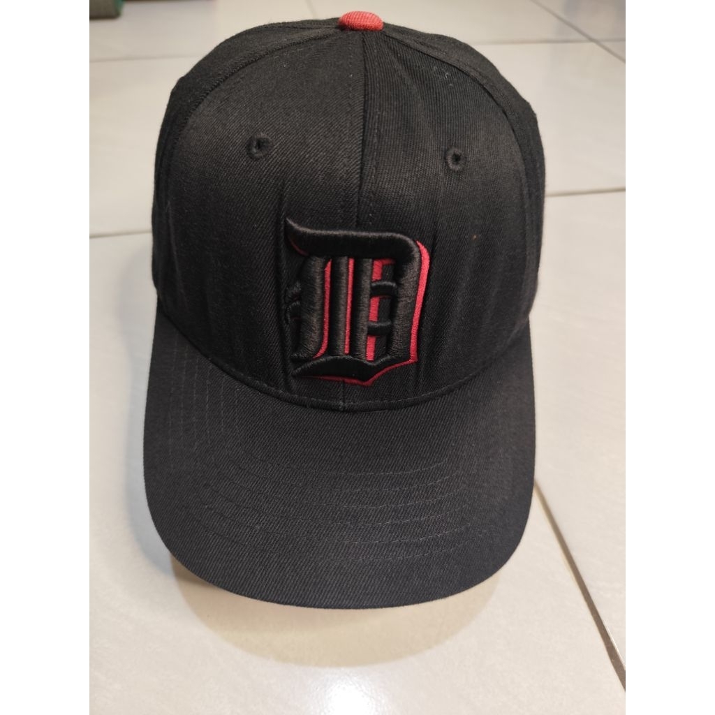 Topi MLB logo D