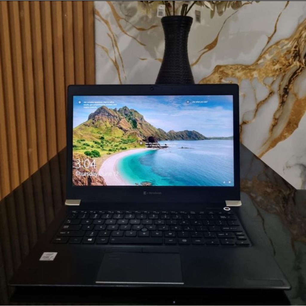sedia variasi: toshiba dynabook portege X30-G  13.3 inch { core i7 Gen 10 } {16/512 GB } garansi tok