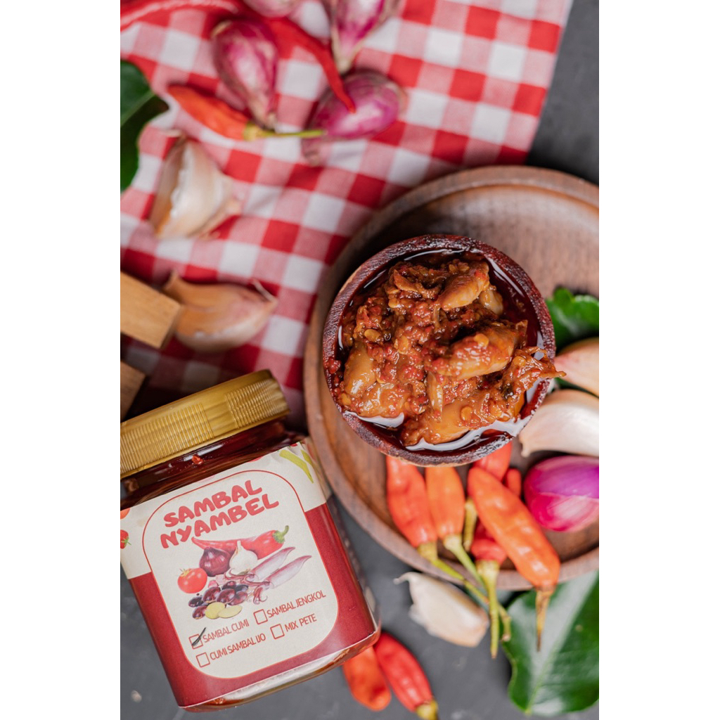 

SAMBAL CUMI / SAMBAL NYAMBEL BY DAPUR IMRANIE 235gr