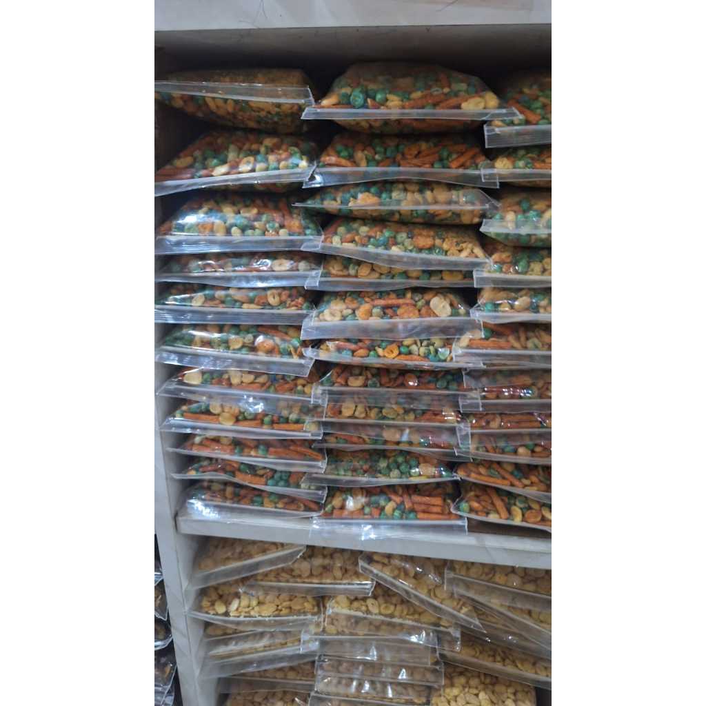 

KACANG MIX 100 GR