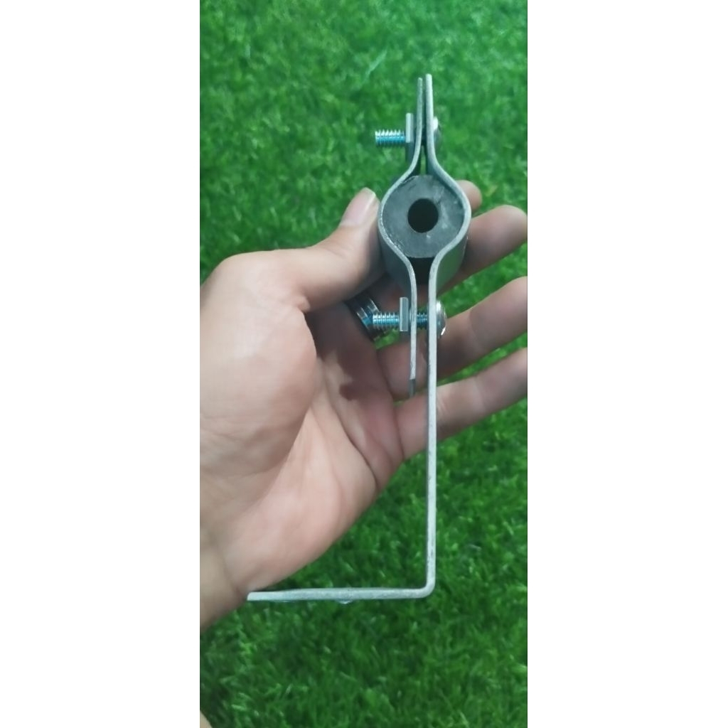 Klem L / Klem BC penangkal Petir dengan Karet Isolator