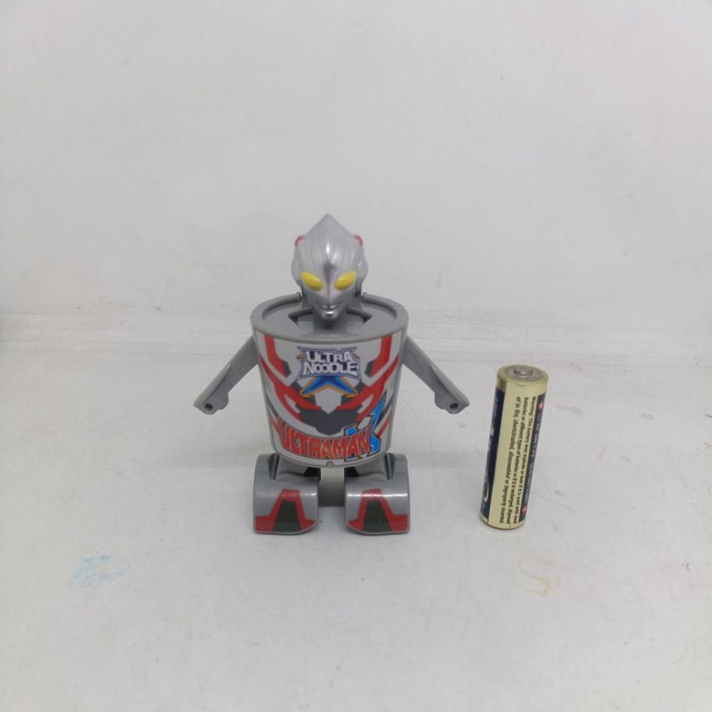 FIGUR ULTRAMAN ULTRA NOODLE BANDAI